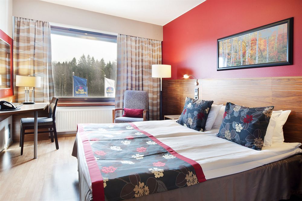 Hotelli Haaga Park 4*